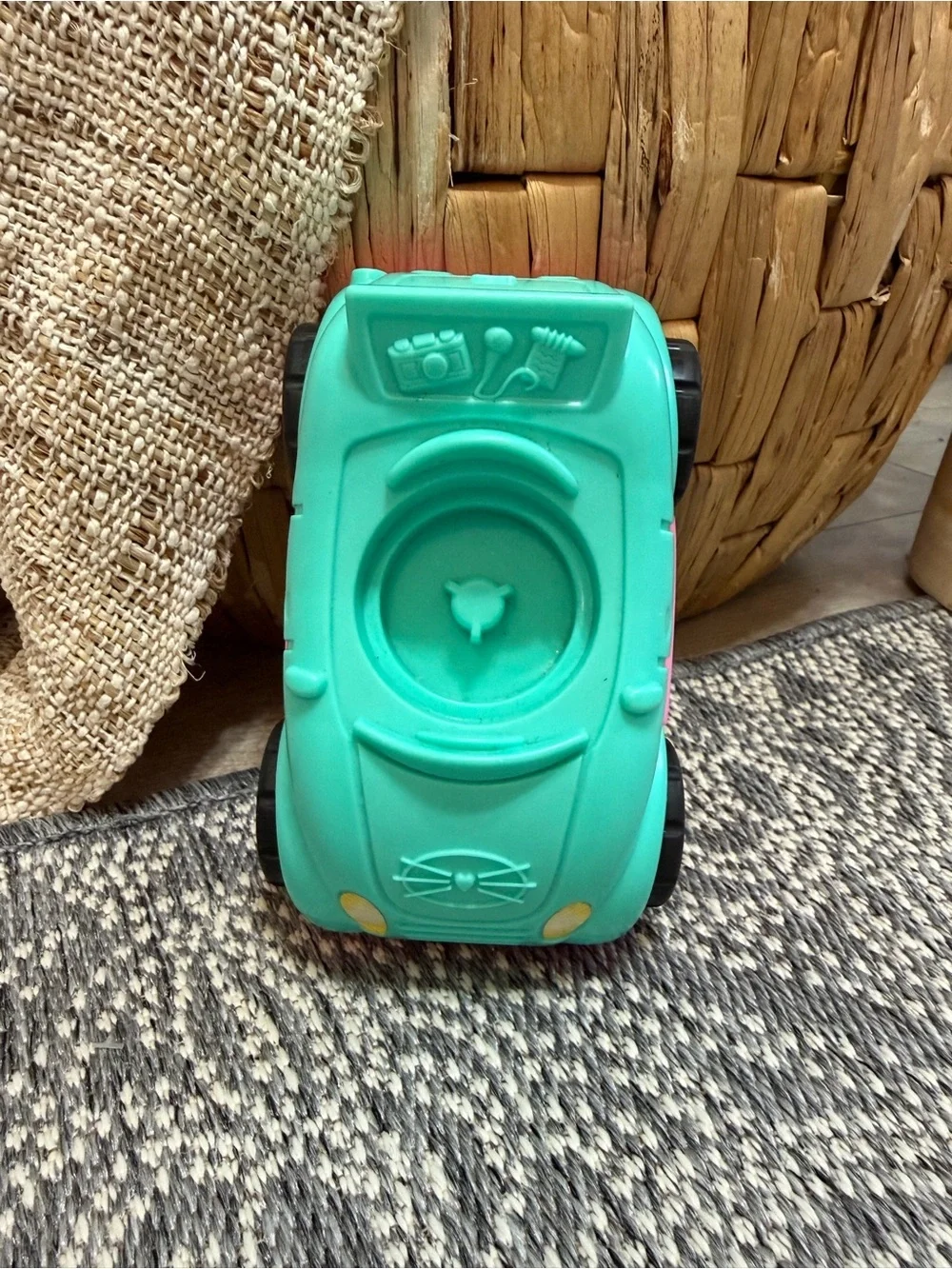 VTG Y2K Fisher-Price Teal & Pink Little People Toy Car Makes Sounds